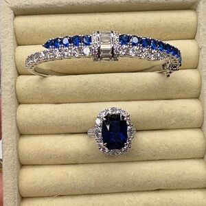 Elegant Blue Sapphire Halo Ring and Bracelet Set - Silver for gabbZZZ